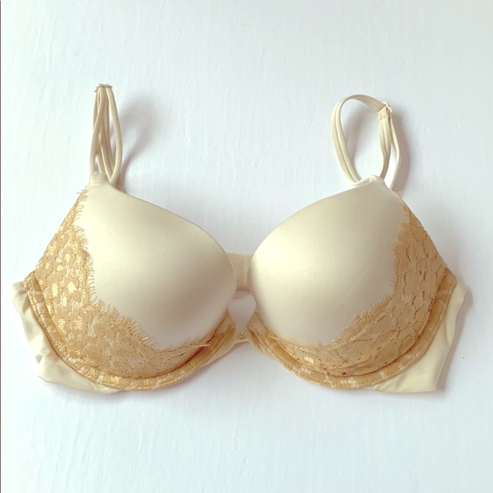 🎉HP🎉 Victoria's Secret Very Sexy Push Up 34C